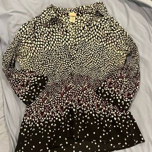 Covington 3/4 sleeve button up blouse